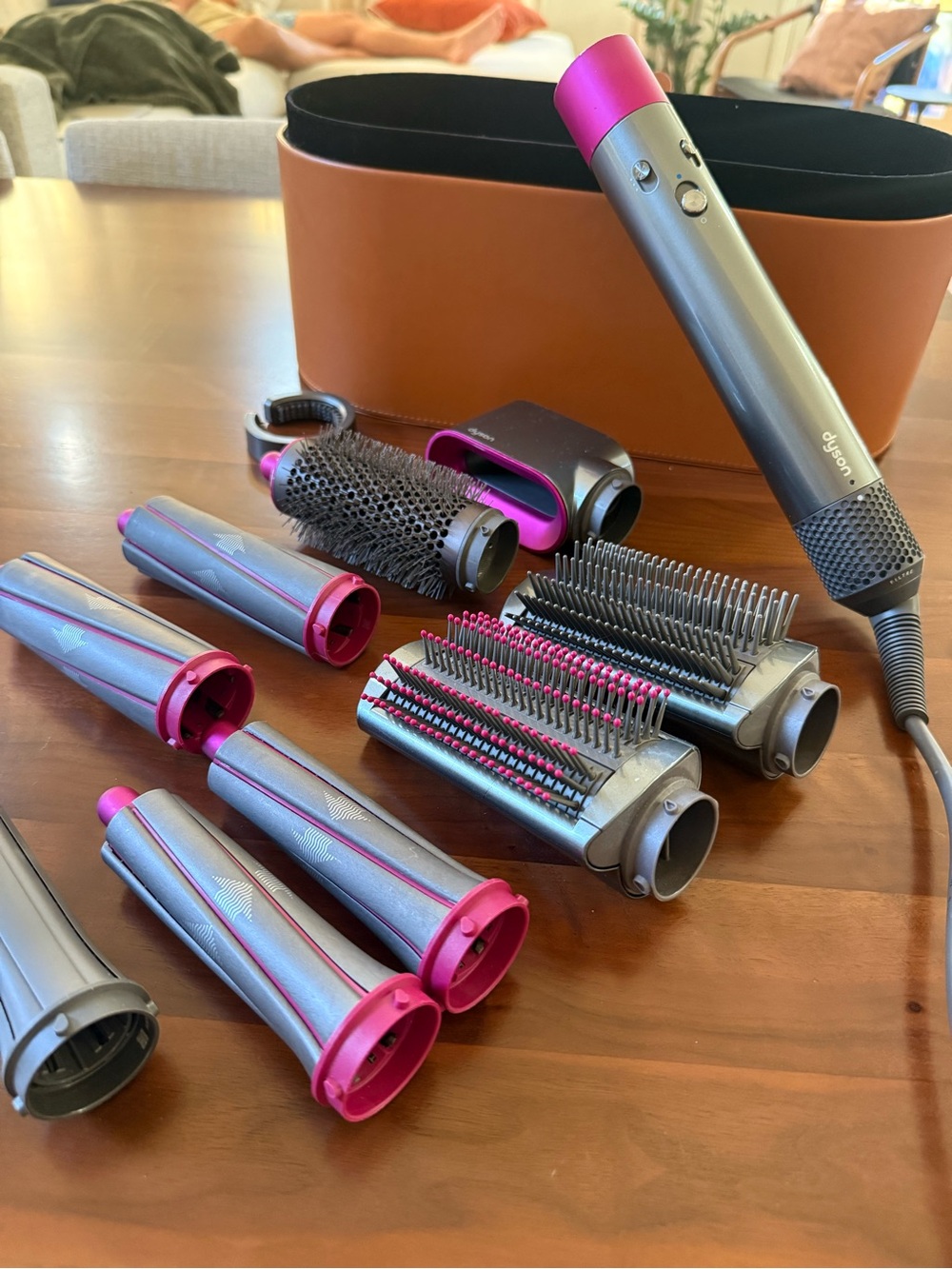 Dyson Airwrap - Complete Multi Styler Nickel & Fuschia with Leather Case - Picture 6 of 14